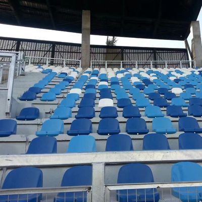 سعر جيد مقاعد ملعب من البلاستيك PP من نوع دلو لمقاعد كرة القدم متصل