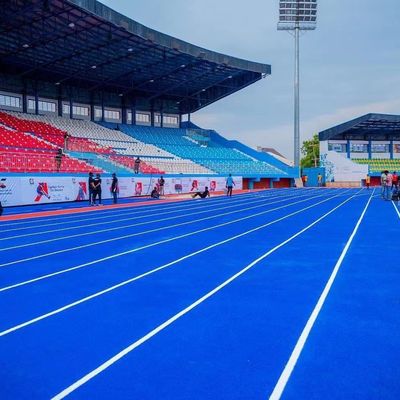 سعر جيد نظام ساندويتش مسارات الجري الرياضية EPDM SBR المواد للعبة الرياضية الوطنية متصل