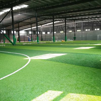 سعر جيد 45mm العشب كومة ارتفاع كرة القدم الاصطناعية العشب الاصطناعي المستخدمة لمحكمة المدرسة متصل
