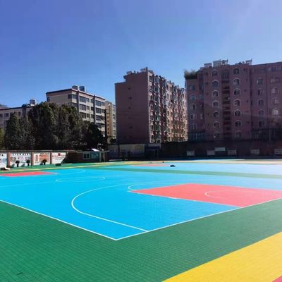 ارتفاع تأثير 15 ملم سمك السطح الستة الأطراف PP البلاط الرياضي الأرضيات الرياضية المتداخلة الأرضيات الرياضية