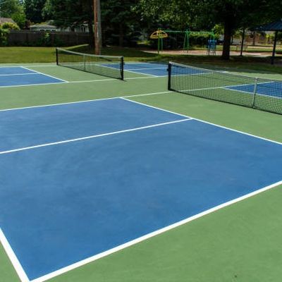 سعر جيد Pickleball Surface Pickelball Court Mat Portable 60 X 30ft Roll Mat Free Line Painting Service متصل